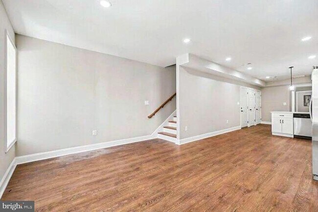 Building Photo - 1625 Edmondson Ave