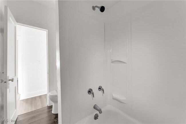 Building Photo - 430 E 149th St