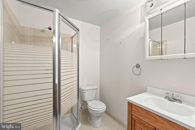Building Photo - 10 Apple Blossom Ct
