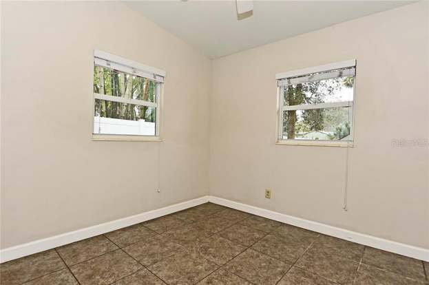 Building Photo - 2957 Rouen Ave