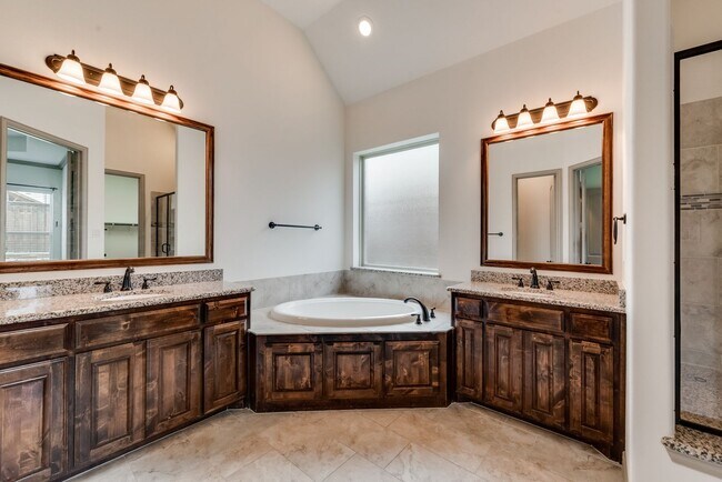 Building Photo - A must see home in WYLIE ISD!!