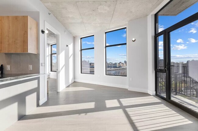 Building Photo - 101 Macombs Place