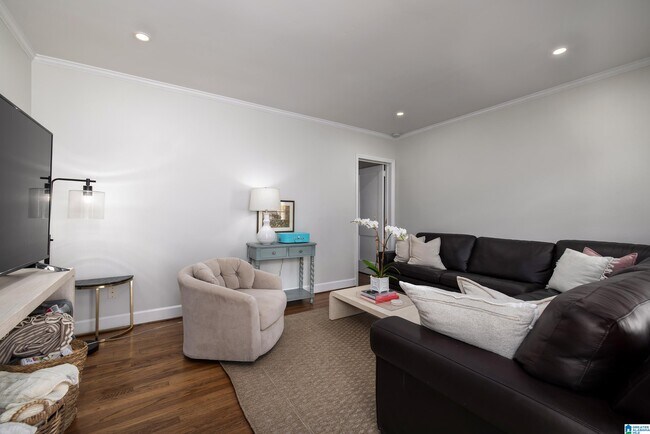 Building Photo - 2640 Montevallo Rd