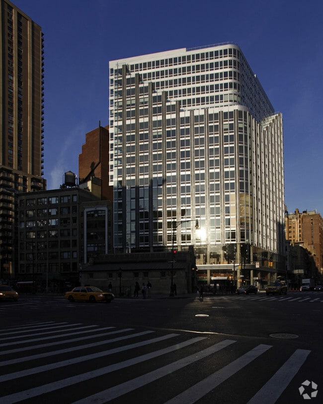 The Corner - 200 West - The Corner