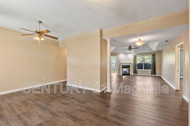 Building Photo - 928 Hunting Horn Wy