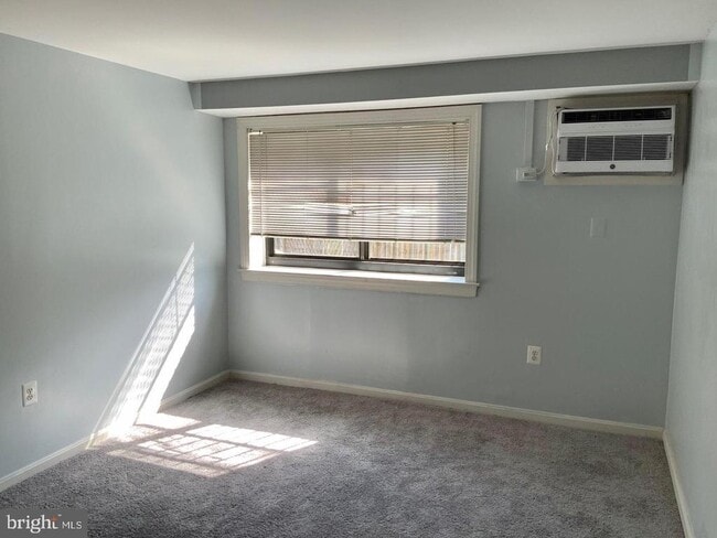 Building Photo - 3109 Naylor Rd SE