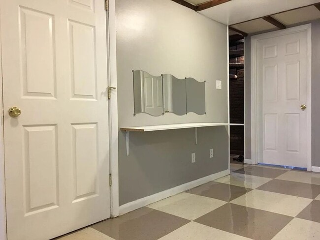 Building Photo - 720 N Grant St