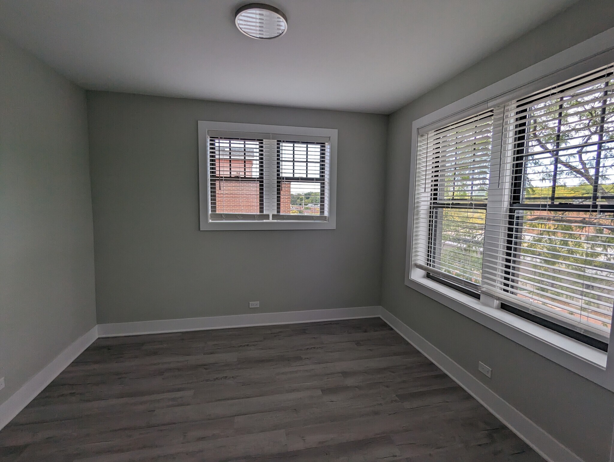 Building Photo - 372 Hazel Ave