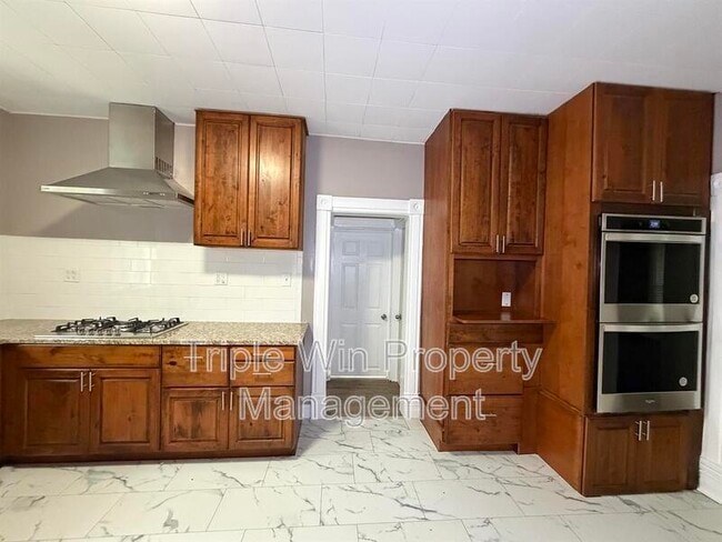 Building Photo - 307 State Hwy 47