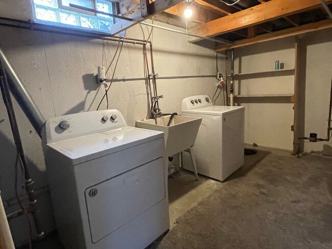 Building Photo - Fraser - 3 Bedroom Ranch with basement and garage.  Immediate Occupancy!