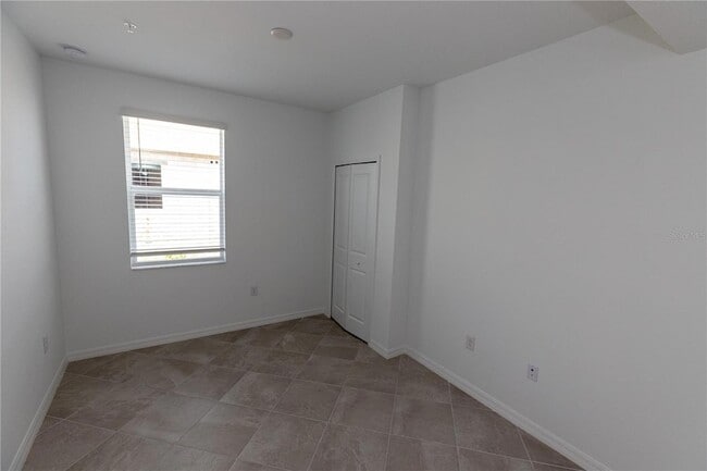 Building Photo - 16524 Kingwood Ln