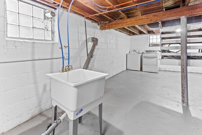 Building Photo - 15379 Monte Vista St