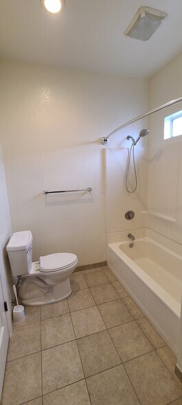 Bathroom - 463 Washington St