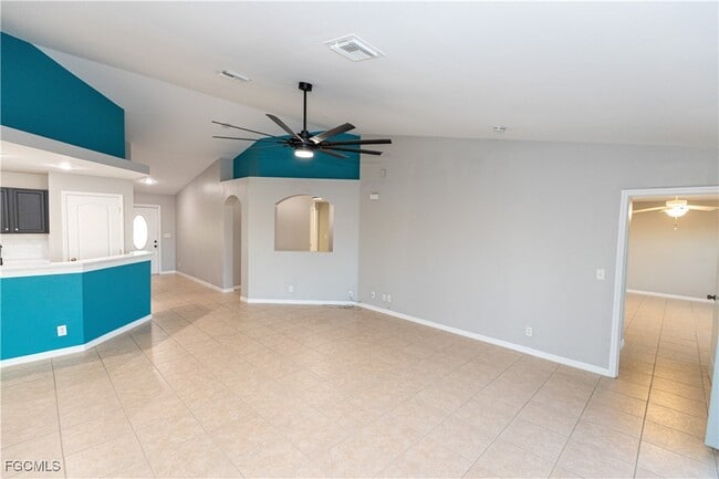 Building Photo - 3073 NW 4th Ave