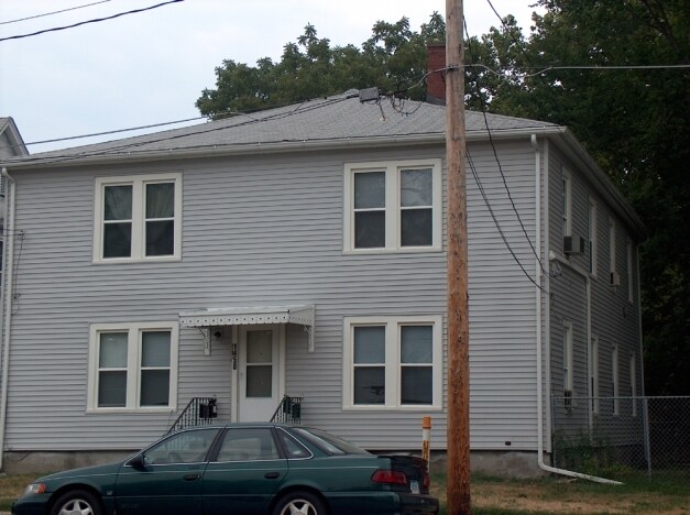 Primary Photo - 1450 W 4th St