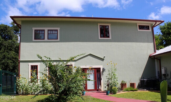 Building Photo - 100 Peterson Ct