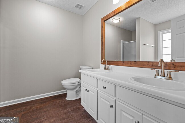 Building Photo - 1587 Brush Creek Dr