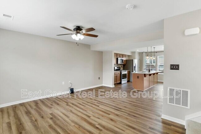 Building Photo - 203 Ran Rue Drive