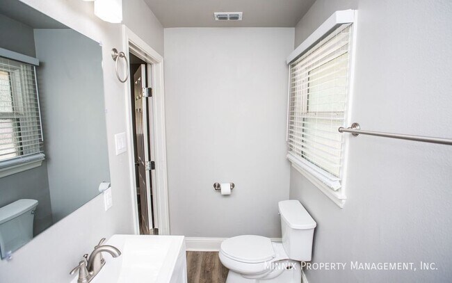 Building Photo - 4316 44th St