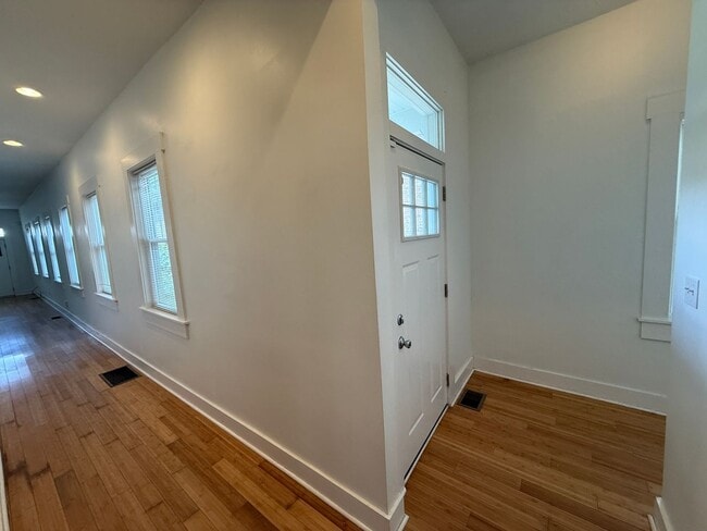 Building Photo - 3-BED 2-BATH IN SHELBY PARK W/ 3-CAR GARAGE