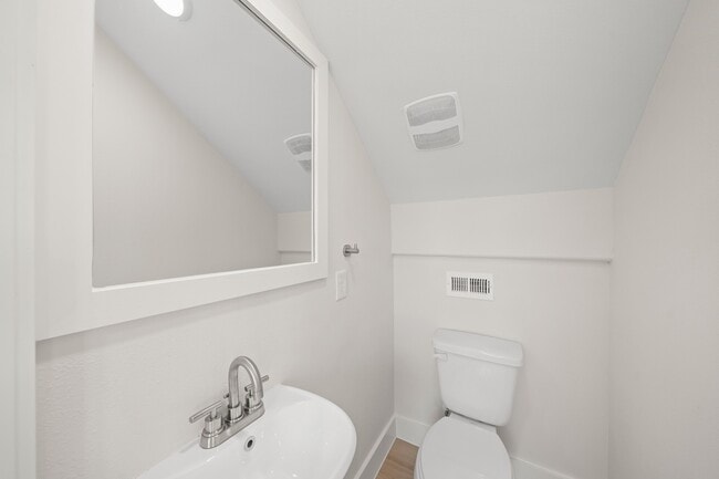 Building Photo - 3439 Rockrill Dr