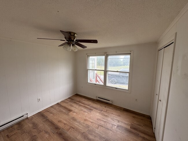 Building Photo - 138 Ruby St