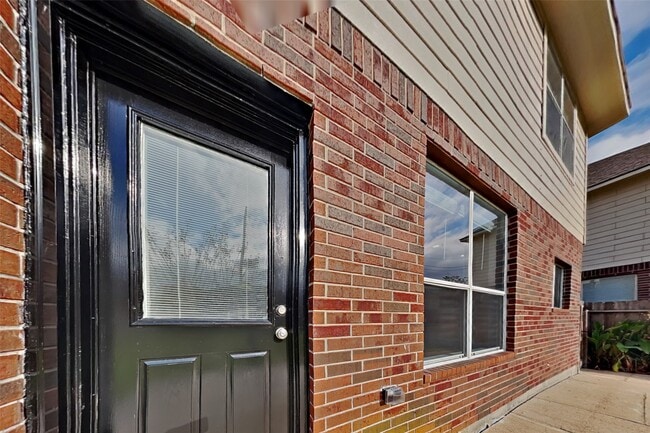 Building Photo - 3618 Avalon Spring Ln