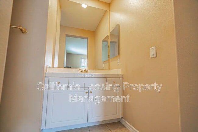 Building Photo - 23902 Lakeside Rd
