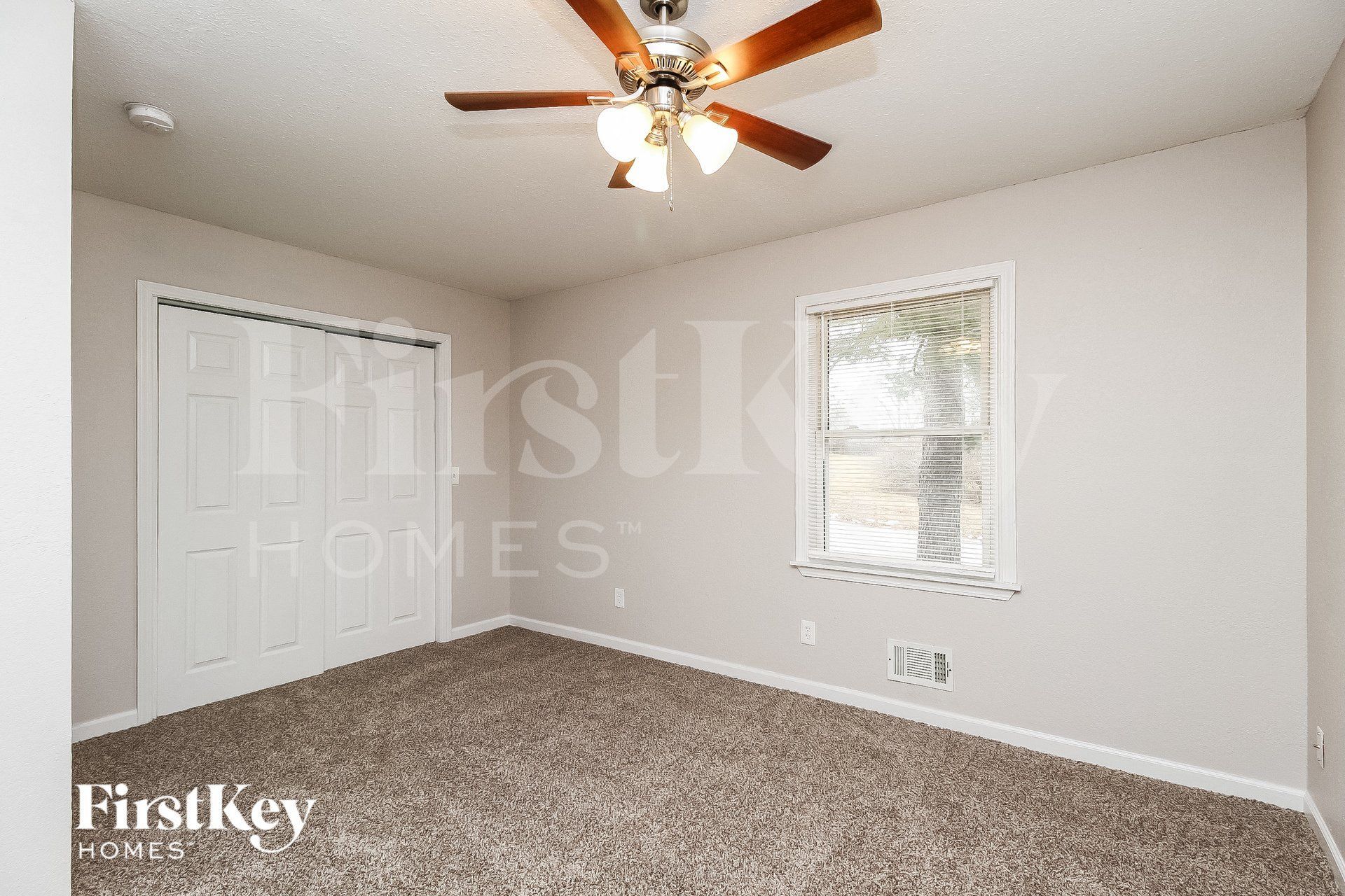 Building Photo - 6007 E 150th St