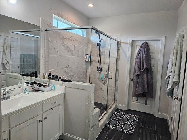 Building Photo - Gorgeous 4 bedroom, 3.5 bath home with private pool - Wyndwater Community in Hampstead