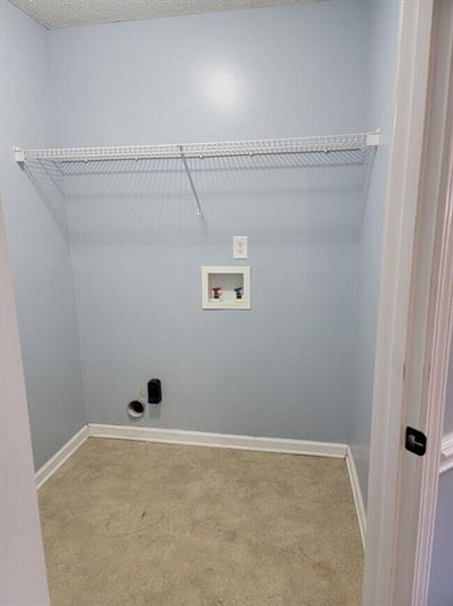 Building Photo - Modern Oasis with All the Amenities – Your...