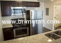 Building Photo - 3225 S 900 E