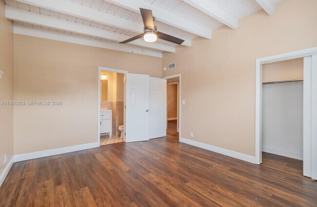 Building Photo - 3137 SW 15th St