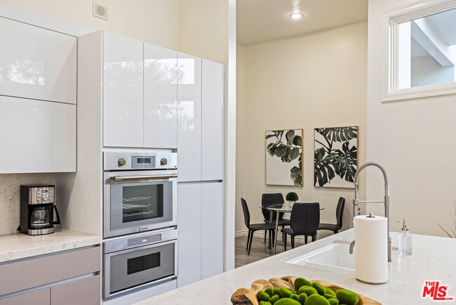 Building Photo - 11037 Anzio Rd