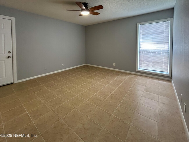 Building Photo - 1124 Woodruff Ave