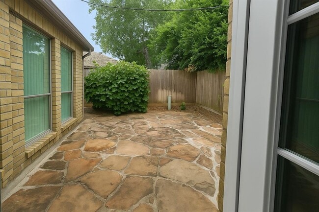 Building Photo - 14211 Woodnook Dr