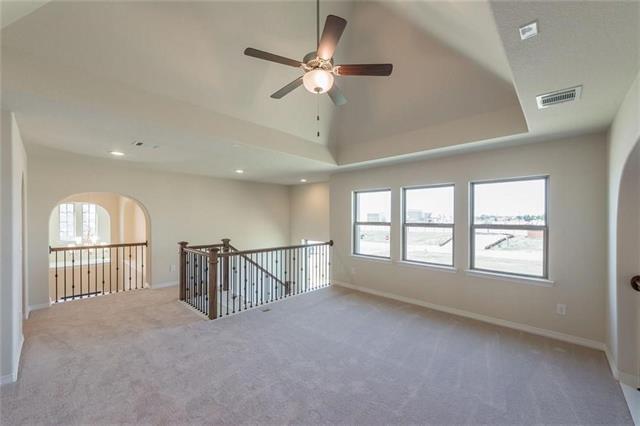 Building Photo - 560 Thoroughbred Ave