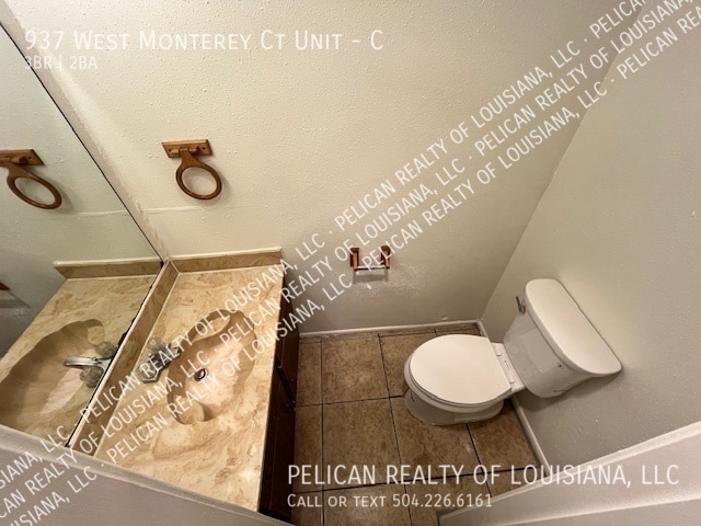 Building Photo - 937 Monterey Ct W