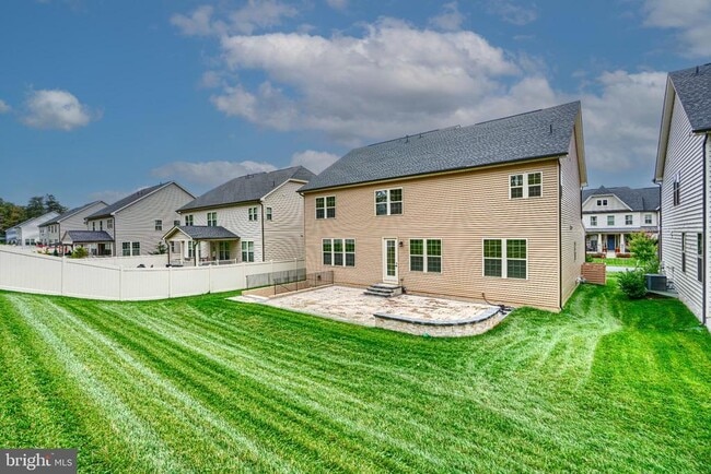 Building Photo - 7123 Starmount Ct
