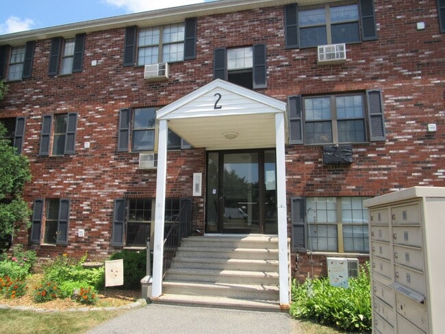 Building Photo - Plaistow Remodeled 2 Bedroom Condominium! ...
