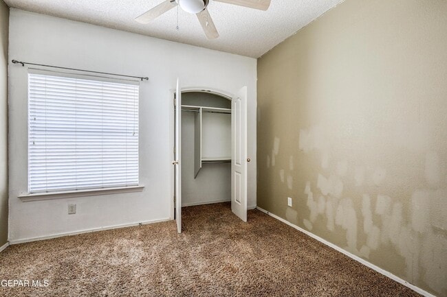 Building Photo - 4733 R L Shoemaker Dr