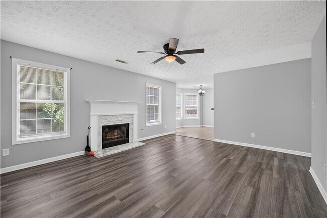 Building Photo - 530 Sterling Pointe Ct NW