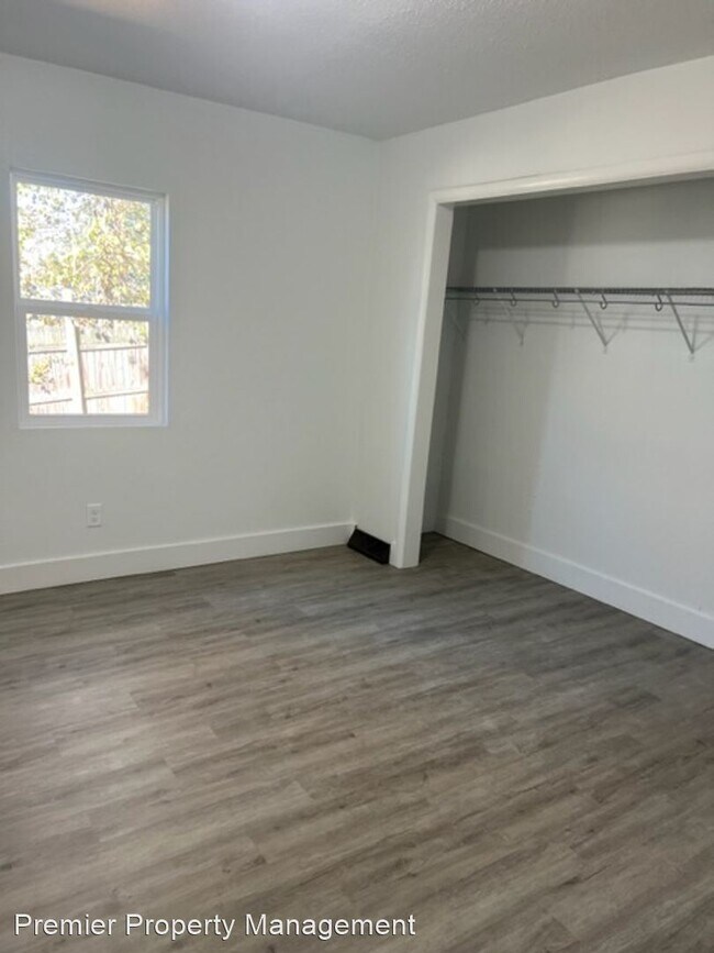 Building Photo - 3 br, 2 bath House - 12 Rolla Garden