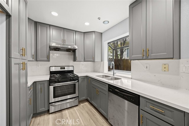 Building Photo - 319 California St