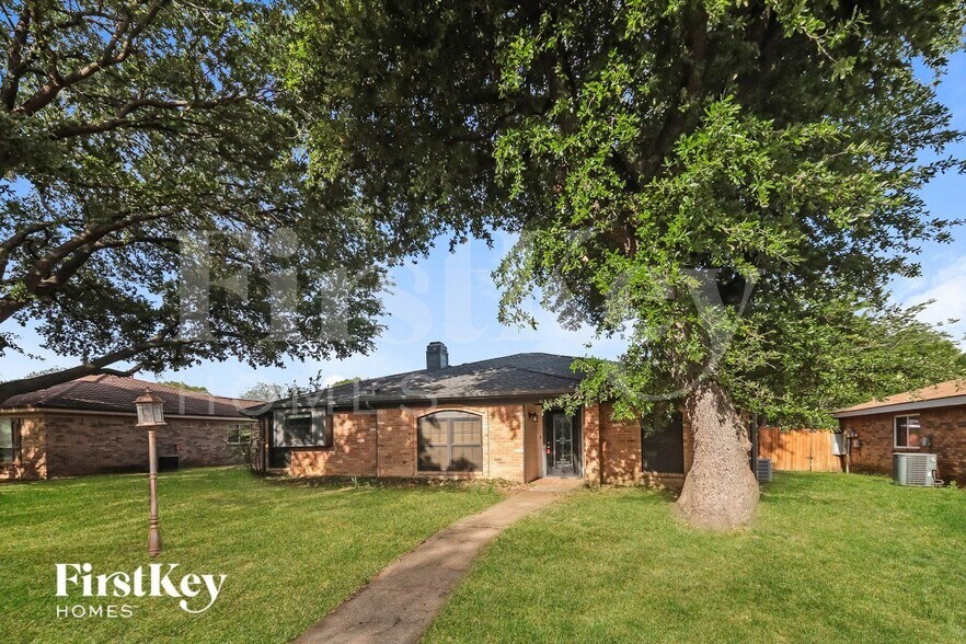 Building Photo - 6309 Topaz Way