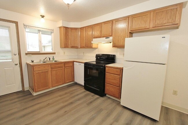 Building Photo - 1310 Poplar St