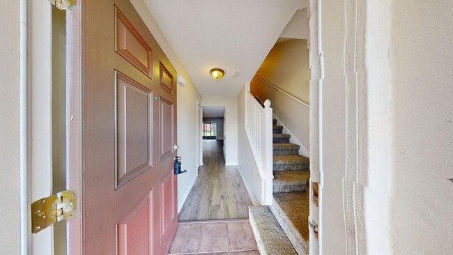 Building Photo - 2Bed/1.5Bath TOWNHOUSE IN WINTER PARK!!   ...