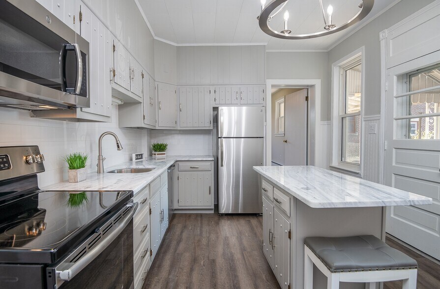 Building Photo - 334 Penn Ave