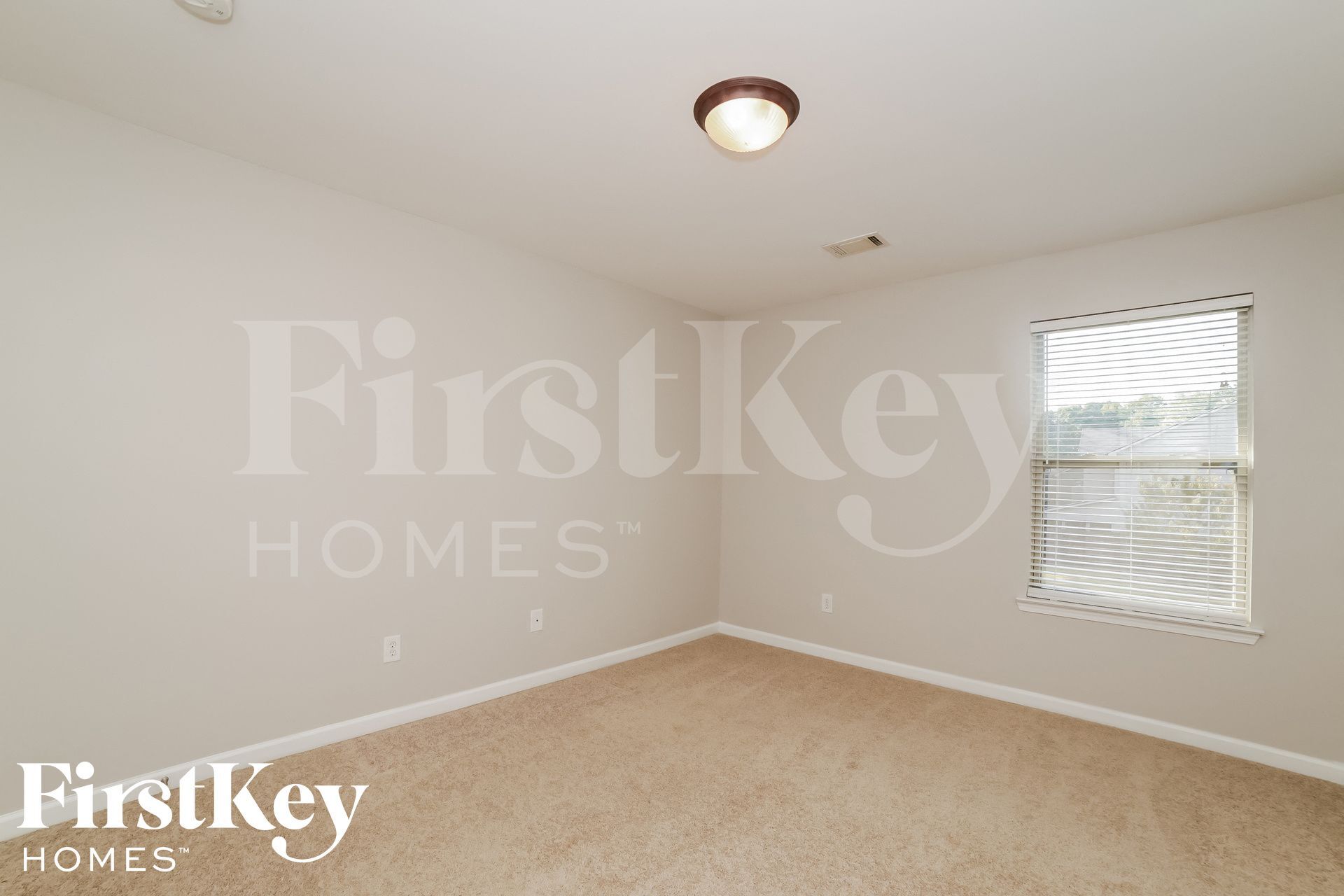 Building Photo - 7271 Silk Tree Pointe