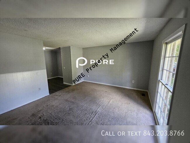 Building Photo - 364 Holly Ave